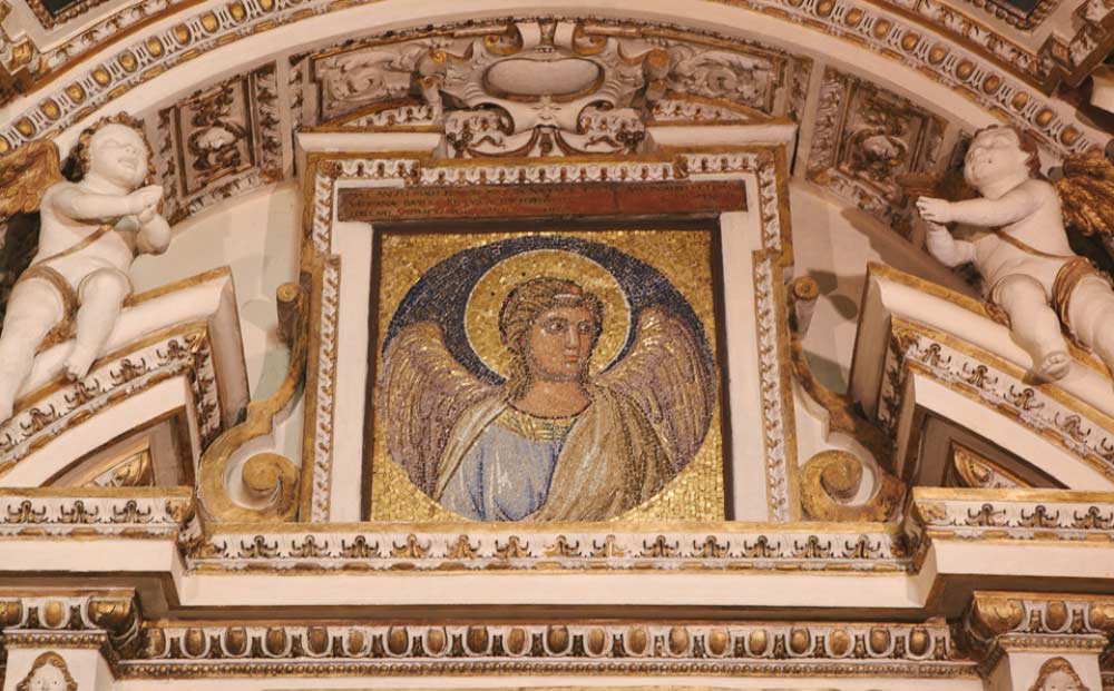 Boville Ernica Angelo di Giotto nell'abbazia di San Pietro Ispano