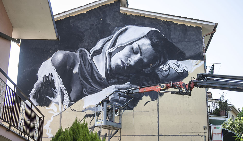 Selci, street art di Gomez