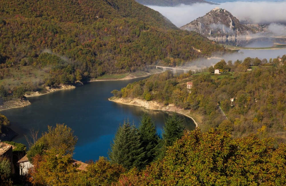 Il Lago del Turano visto da Ascrea