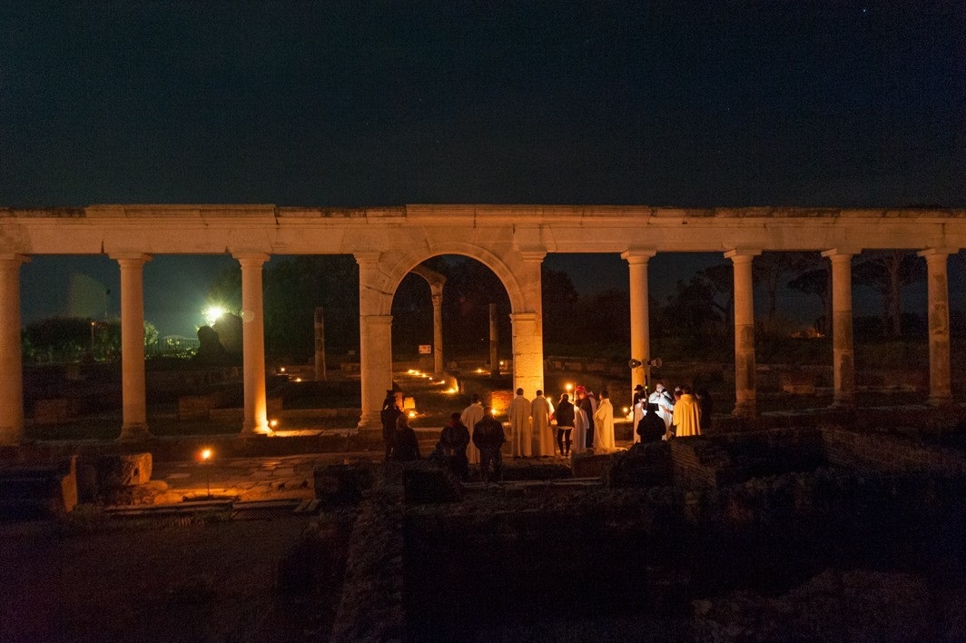 MINTURNO - LT area archeologica Minturnae - Via Crucis al Teatro Romano