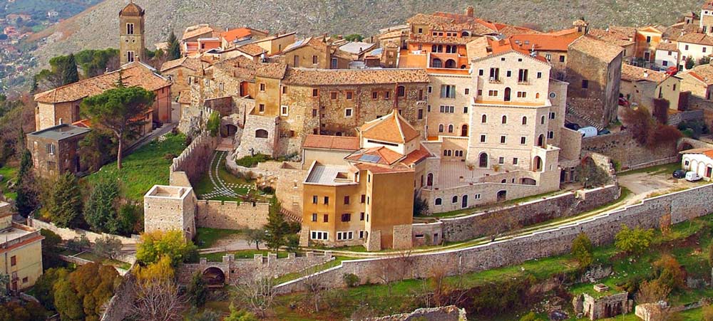 Il borgo medievale di Fara in Sabina