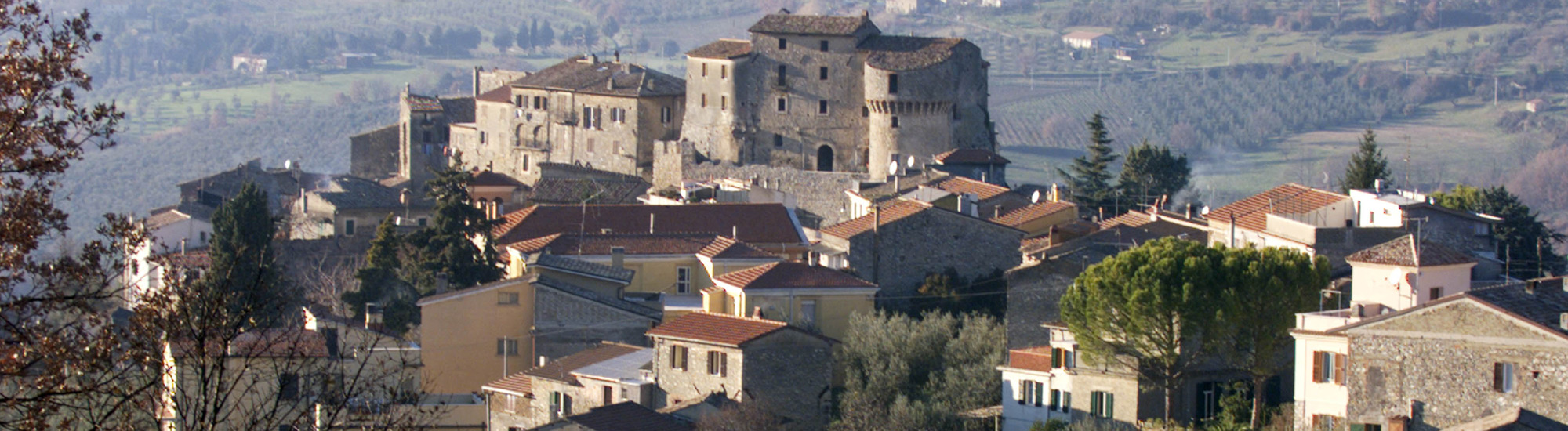 Scorcio aereo del Castello Sforza-Cesarini di Frasso Sabino