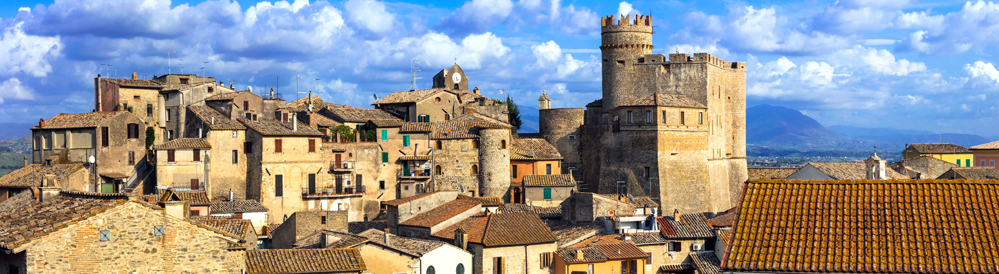 Panoramica di Nazzano - Foto di Freesurf da AdobeStock