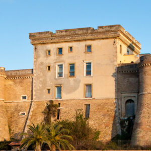 Nettuno Forte Sangallo, sede del museo, visto dal mare - Foto di mdlart da Adobe Stock