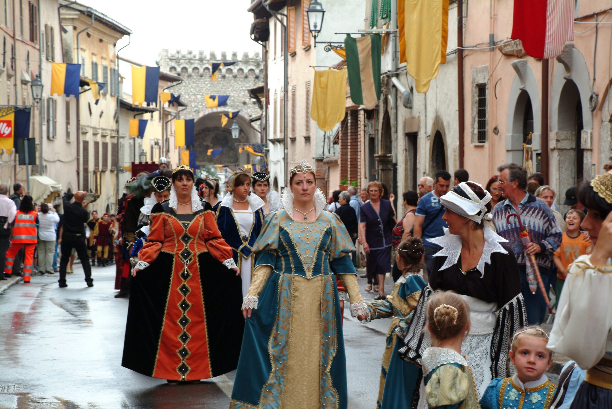 Sfilata del corteo storico per il palio di Leonessa