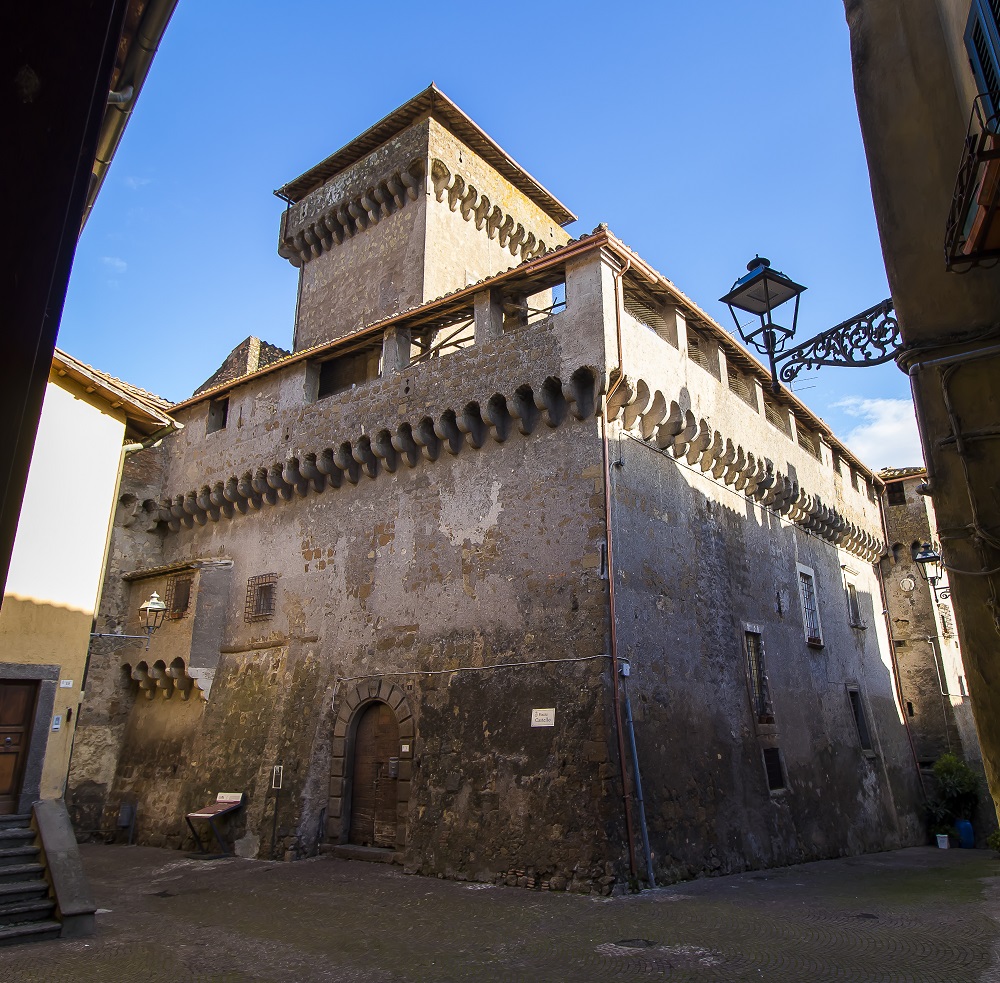 Castello-Farnese-a-Carbognano