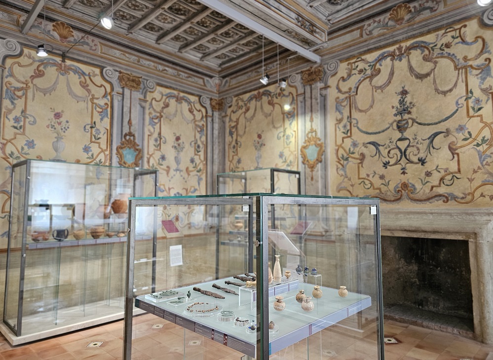 La Sala con le pareti decorate di Palazzo Brancaleoni