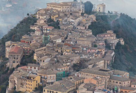 foto panoramica del comune di Arpino in porvincia di Frosinone