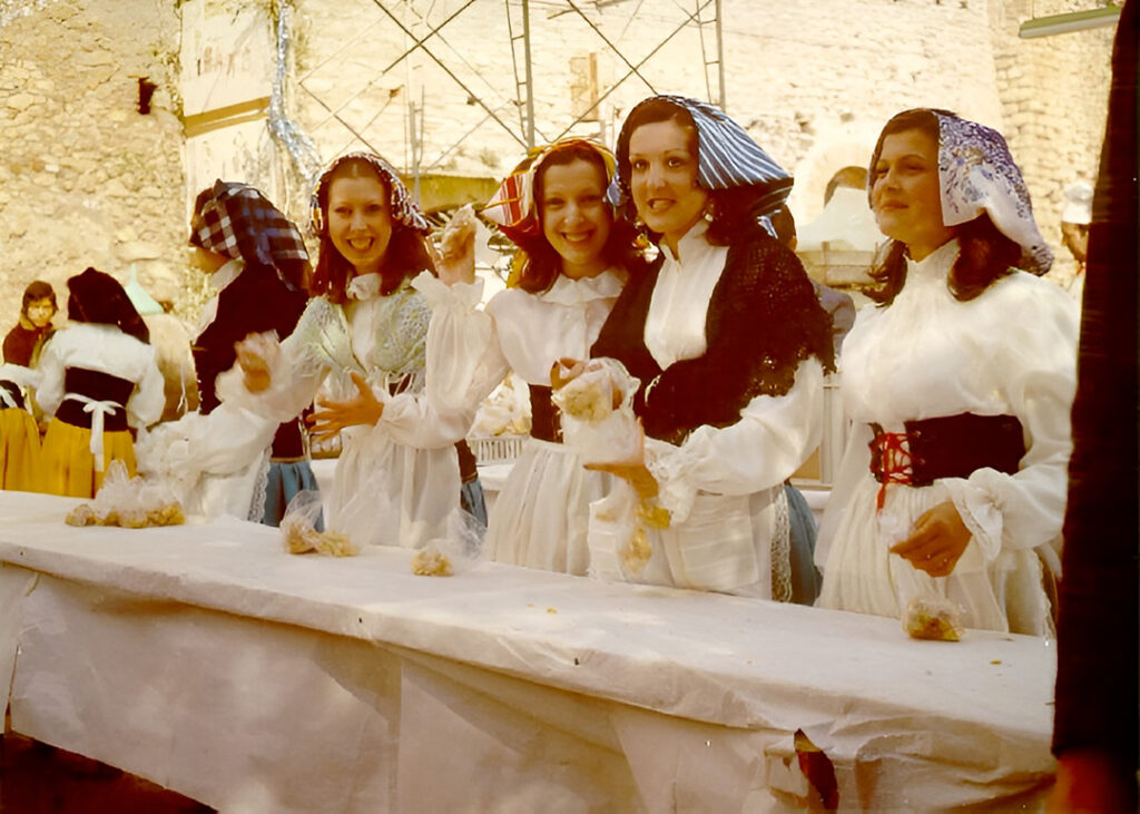 Sagra del Frittello 1972 a Roccantica - foto www.roccantica.org