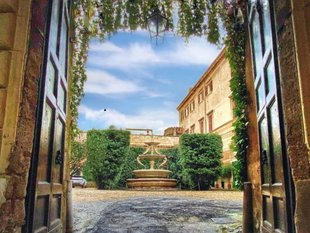 Palazzo Taverna a Roma, una delle Dimore Storiche a aperte domenica 26 maggio 2024- immagine di www.associazionenazionaledimorestoriche.it