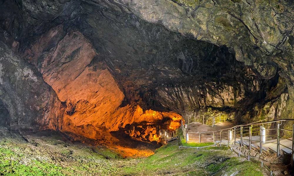 Grotte di Val de Varri a Pescorocchiano