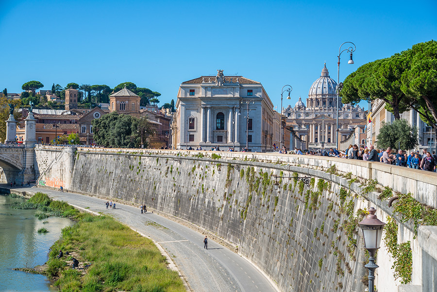 La pista ciclabile lungo il Tevere