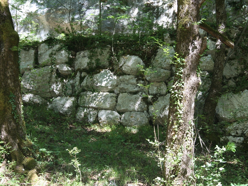 le Mura Saracene nel Parco Simbruini - www.parchilazio.it