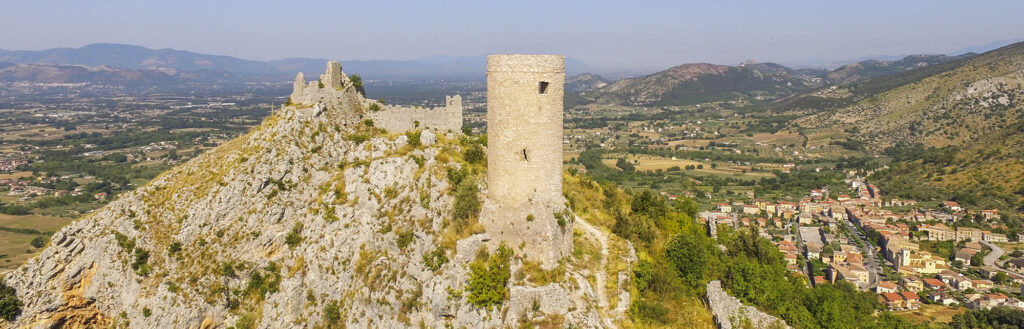 Castello dei Conti d'Aquino e Torre Del Cannone - www.roccaseccaturismo.it